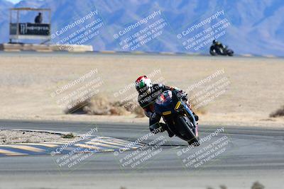 media/Jan-08-2022-SoCal Trackdays (Sat) [[1ec2777125]]/Turn 4 (1145am)/